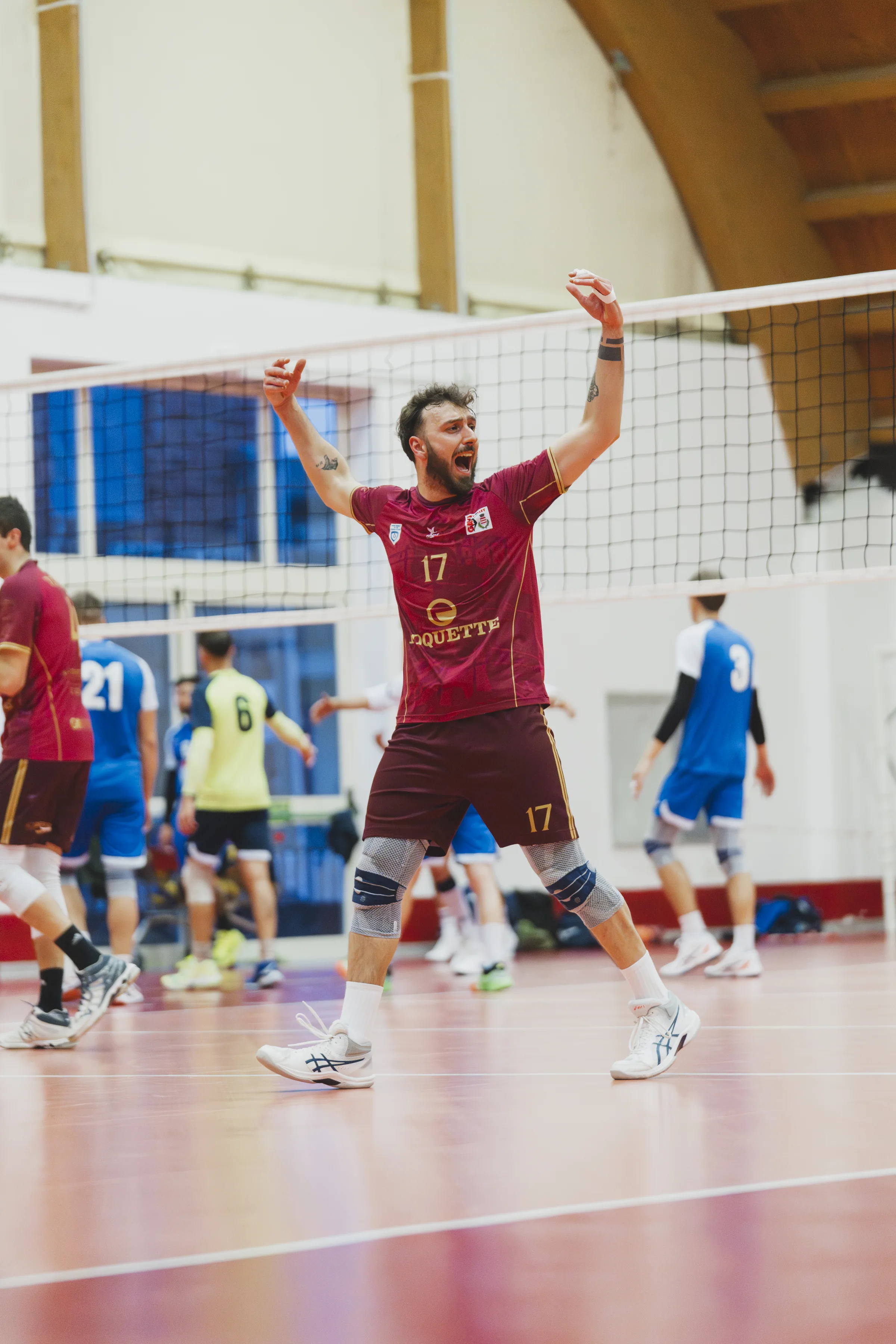 Battuta a salto — impatto esplosivo